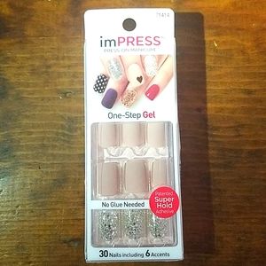 BOGO imPRESS Press-on Manicure